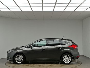 Used Ford Focus 2017 for sale - 78218757: Photo