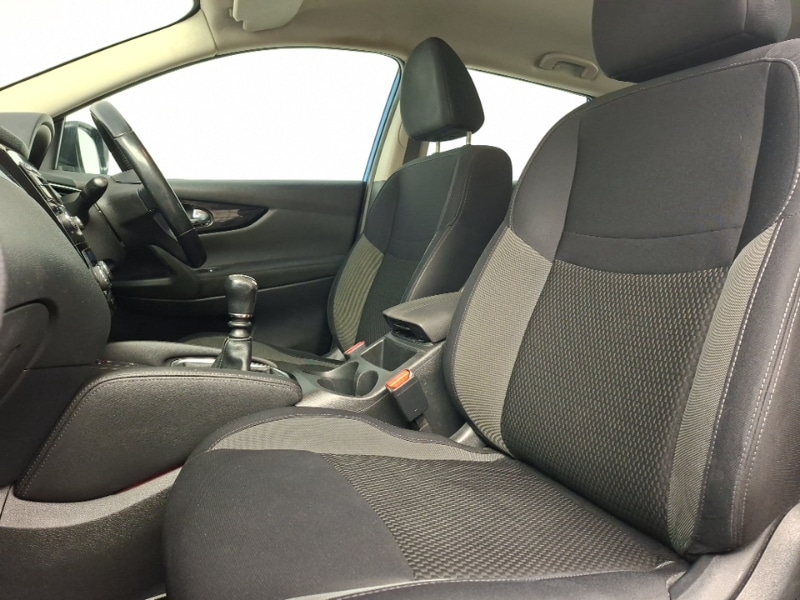 Used Nissan Qashqai 2017 for sale - 77823008: Photo 5