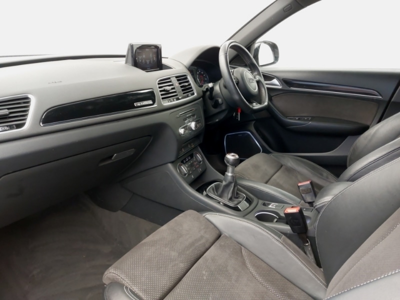 Used Audi Q3 2017 for sale - 76594000: Photo 5