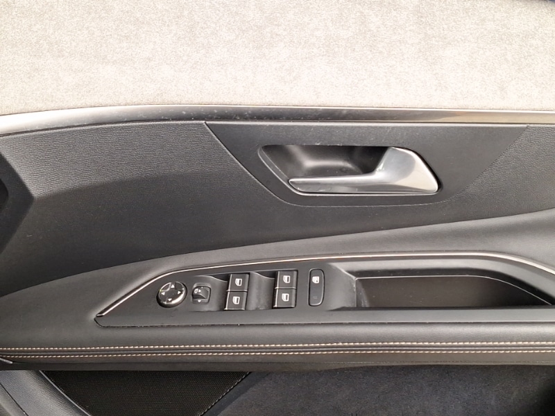 Used Peugeot 3008 2022 for sale - 76195307: Photo 14