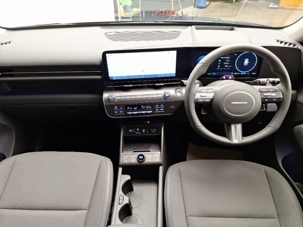 Used Hyundai KONA 2025 for sale - 76309272: Photo 2