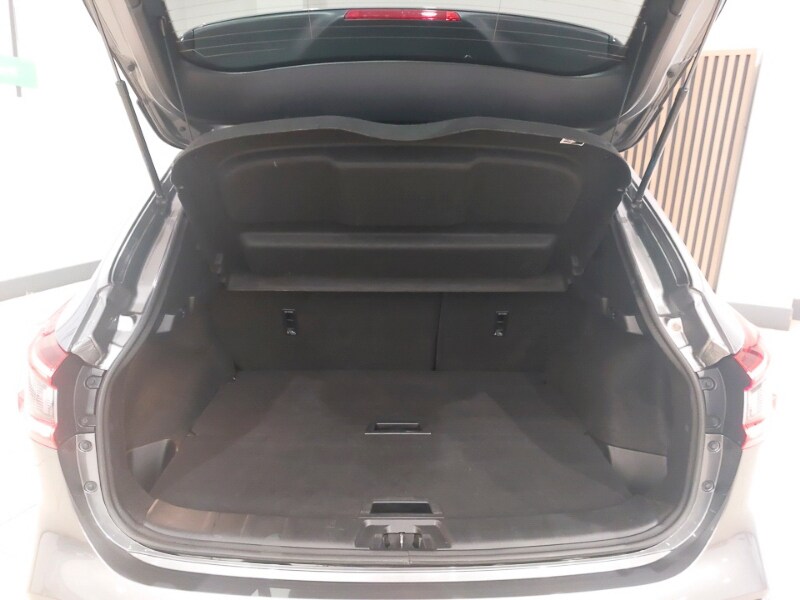 Used Nissan Qashqai 2018 for sale - 76358983: Photo 18