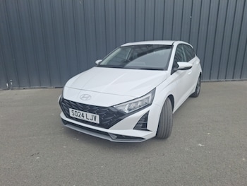 Used Hyundai i20 2024 for sale - 79298756: Photo