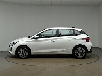 Used Hyundai i20 2024 for sale - 79298756: Photo