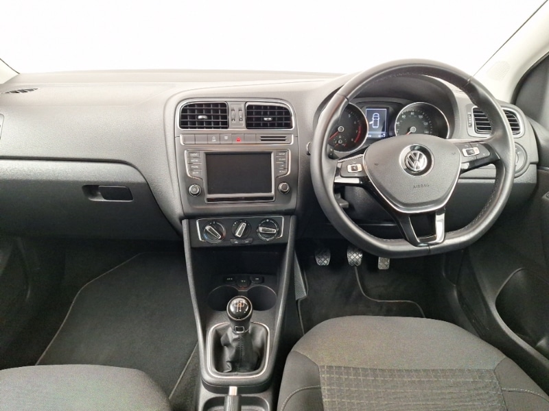 Used Volkswagen Polo 2016 for sale - 76800135: Photo 2