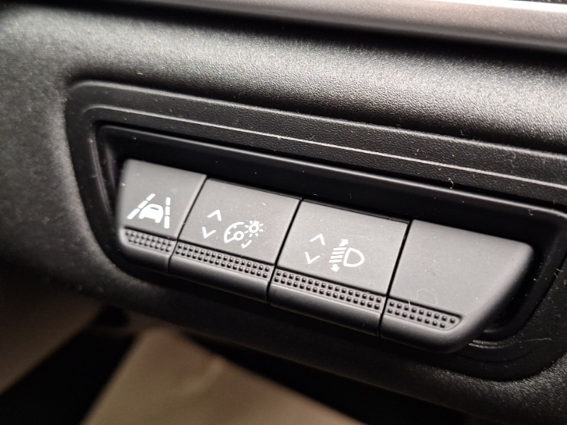 Used Renault Captur 2020 for sale - 77304348: Photo 19