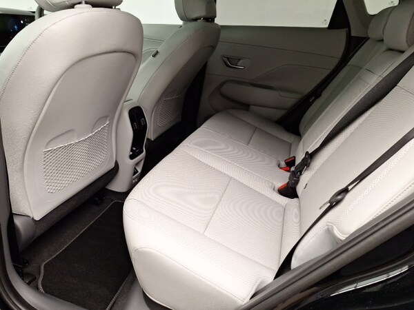 Used Hyundai KONA 2024 for sale - 76071337: Photo 6