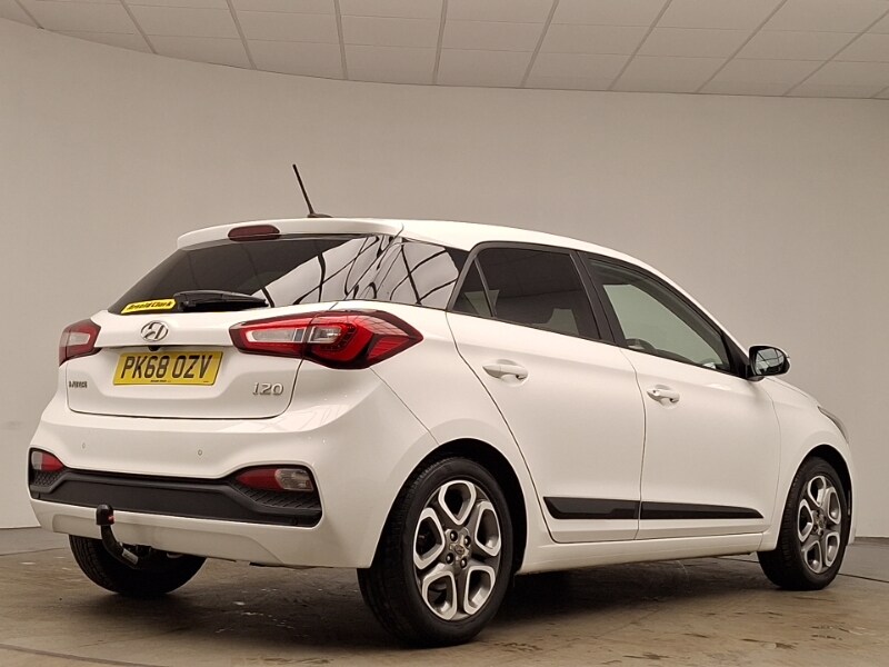 Used Hyundai i20 2018 for sale - 76217998: Photo 19