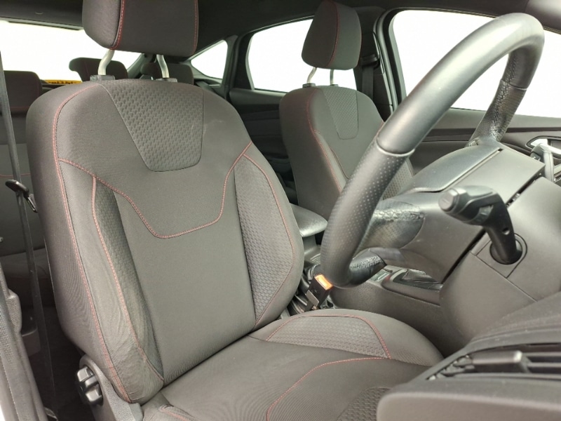 Used Ford Focus 2017 for sale - 78041311: Photo 12