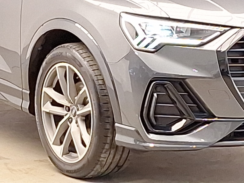 Used Audi Q3 2021 for sale - 76556097: Photo 9