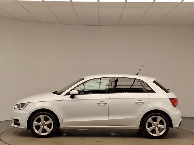 Used Audi A1 2015 for sale - 76537033: Photo 4