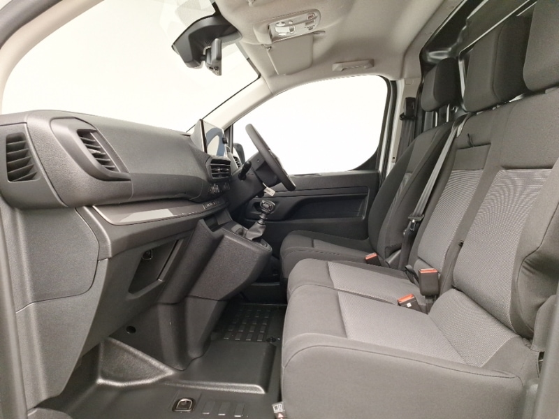 Used Vauxhall Vivaro 2024 for sale - 76842591: Photo 5