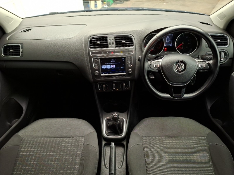 Used Volkswagen Polo 2017 for sale - 77992794: Photo 2