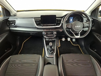 Used Kia Stonic 2023 for sale - 79303208: Photo
