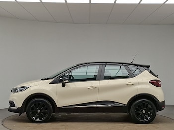 Used Renault Captur 2018 for sale - 77702319: Photo