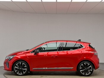 Used Renault Clio 2023 for sale - 77300236: Photo