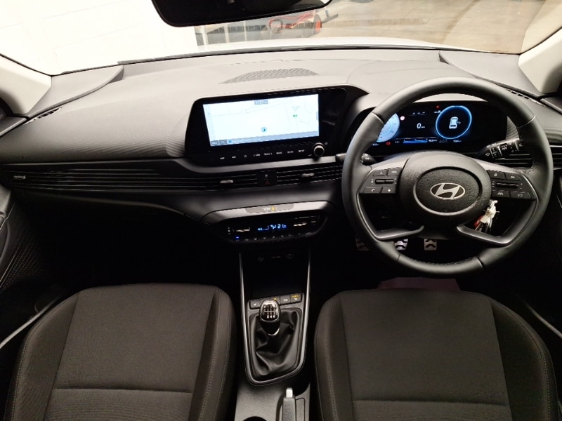 Used Hyundai BAYON 2025 for sale - 76301941: Photo 2