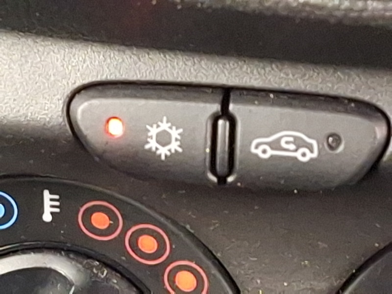 Used Vauxhall ADAM 2018 for sale - 76644061: Photo 19