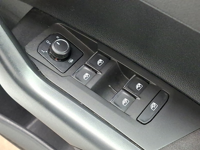 Used Volkswagen Polo 2018 for sale - 78085402: Photo 12