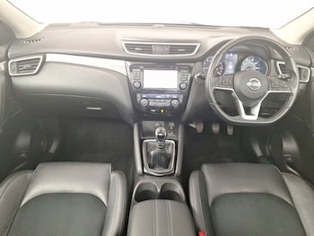 Used Nissan Qashqai 2018 for sale - 75828182: Photo