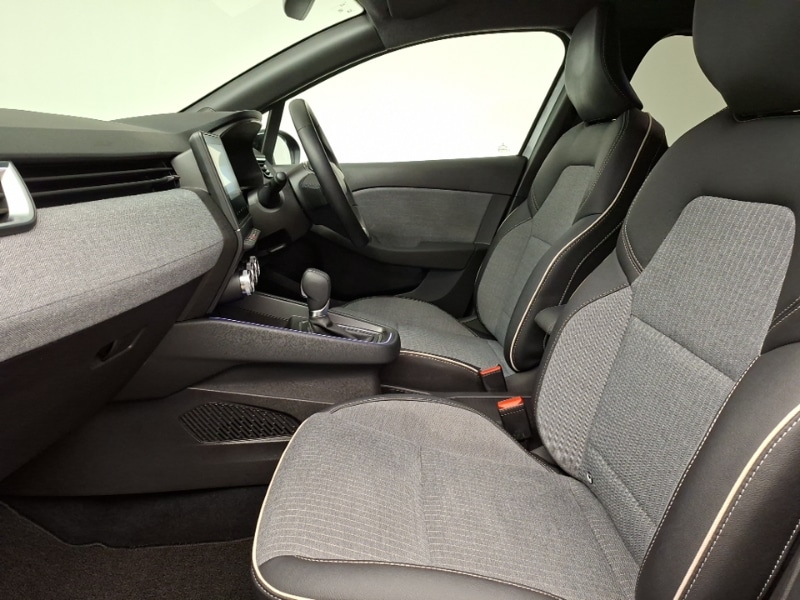 Used Renault Clio 2024 for sale - 77209320: Photo 5