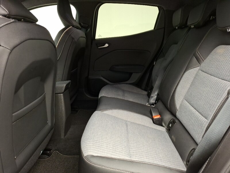 Used Renault Clio 2024 for sale - 77209320: Photo 6