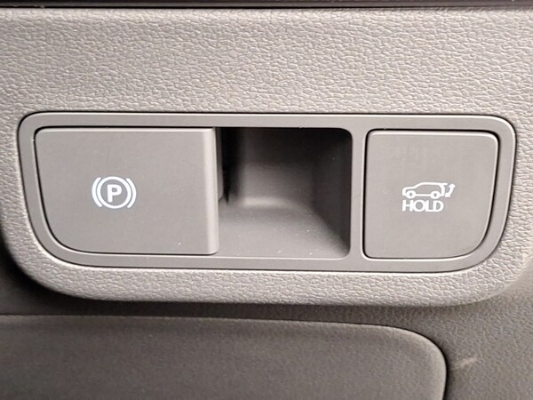 Used Hyundai KONA 2025 for sale - 76271971: Photo 16