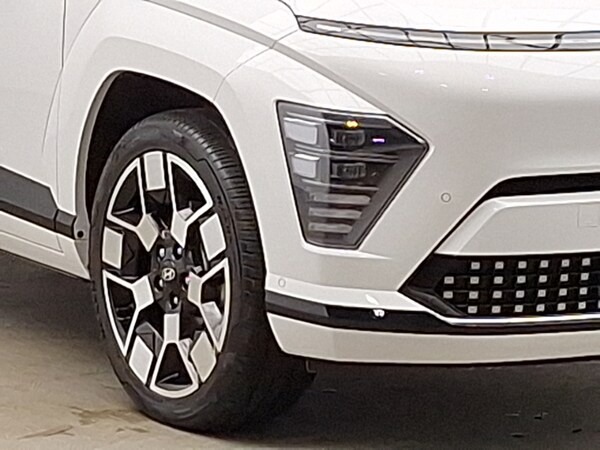 Used Hyundai KONA 2025 for sale - 76271971: Photo 9