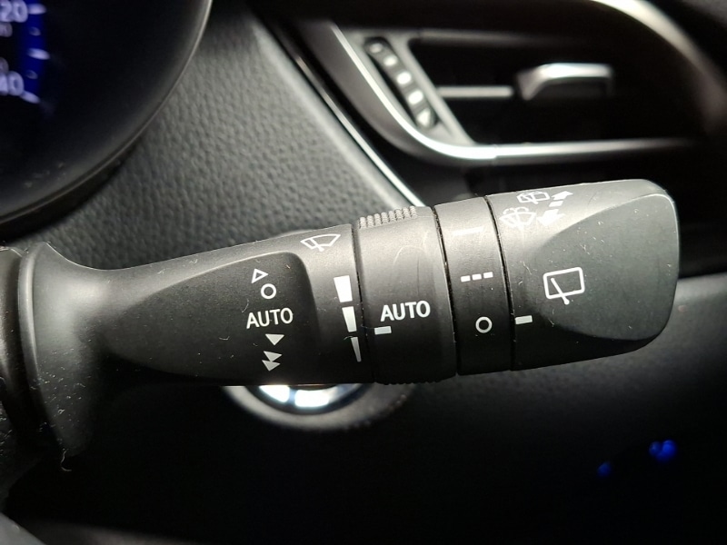 Used Toyota C-HR 2017 for sale - 77751433: Photo 16