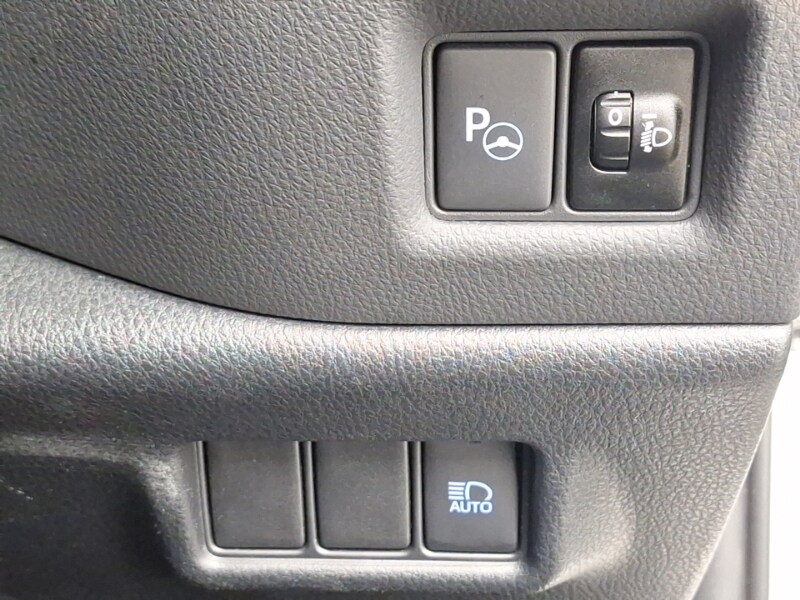 Used Toyota C-HR 2018 for sale - 76121071: Photo 15