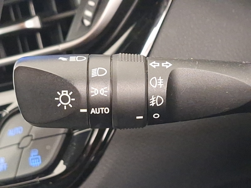 Used Toyota C-HR 2018 for sale - 76121071: Photo 17