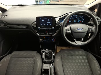 Used Ford Fiesta 2017 for sale - 77531003: Photo