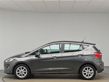 Used Ford Fiesta 2017 for sale - 77531003: Photo