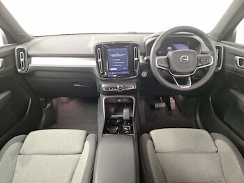 Used Volvo XC40 2023 for sale - 78700558: Photo