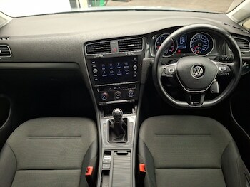 Used Volkswagen Golf 2019 for sale - 77689786: Photo