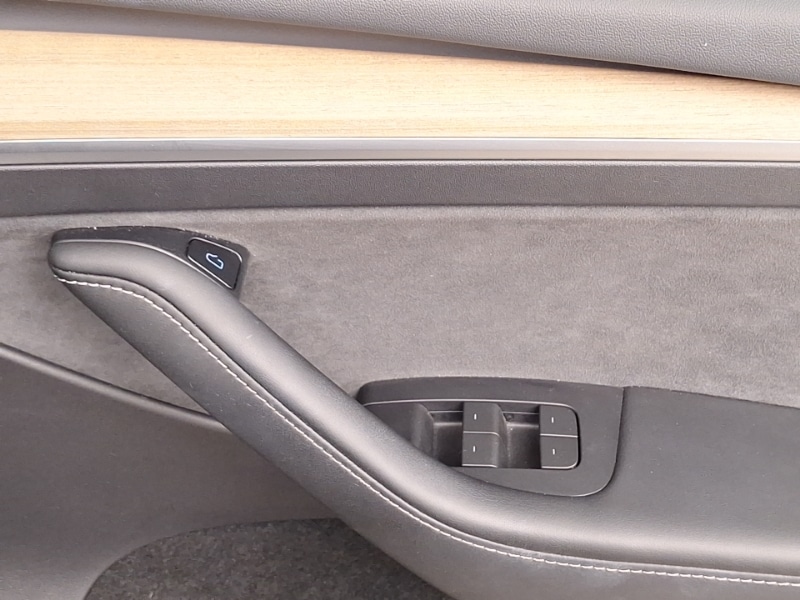 Used Tesla Model Y 2022 for sale - 76195630: Photo 14