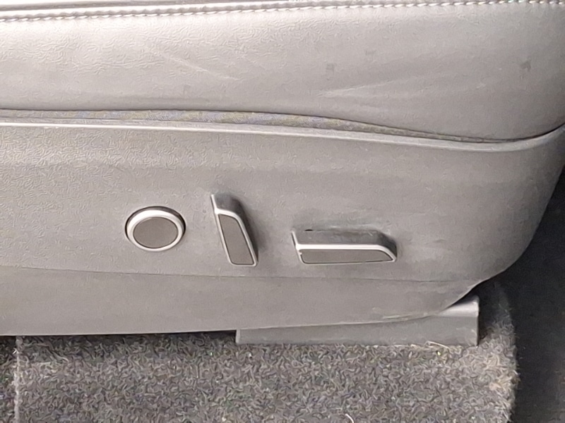Used Tesla Model Y 2022 for sale - 76195630: Photo 15