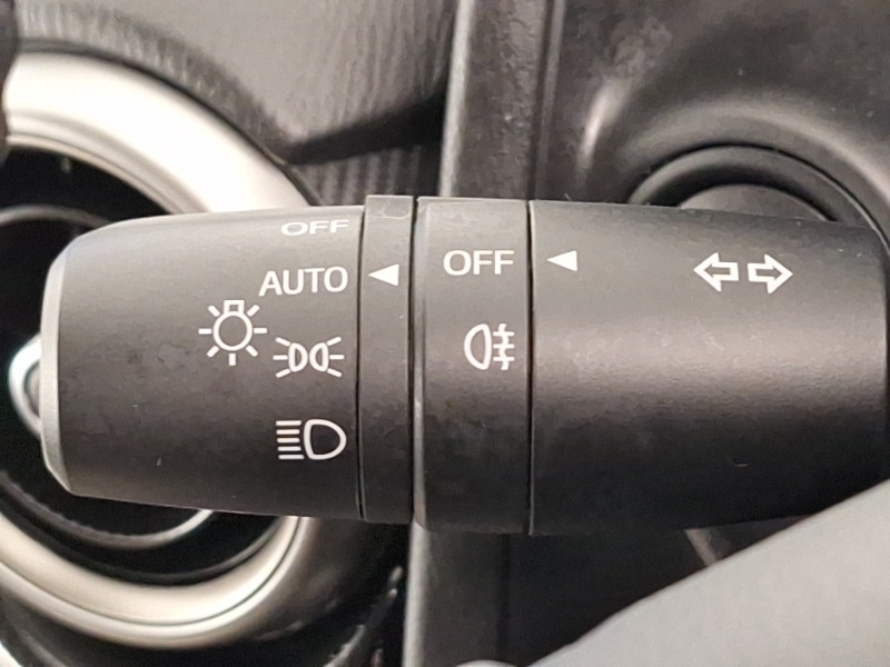 Used Mazda Mazda2 2023 for sale - 75988705: Photo 17