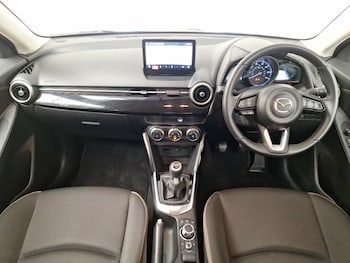 Used Mazda Mazda2 2023 for sale - 75988705: Photo 2