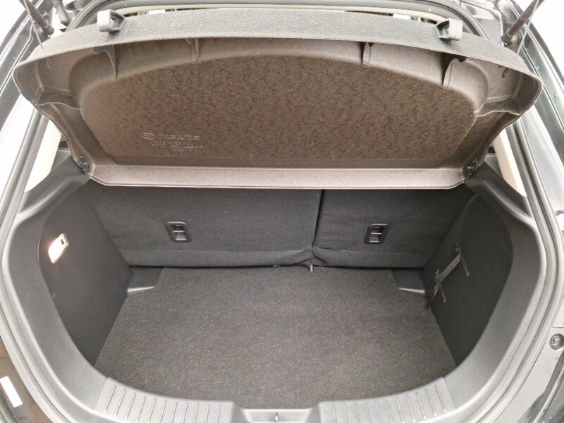 Used Mazda Mazda2 2023 for sale - 75988705: Photo 8