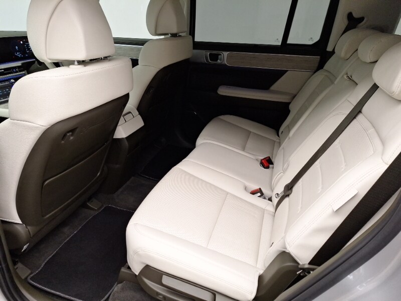 Used Hyundai Santa Fe 2025 for sale - 76311527: Photo 6