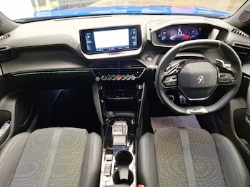 Used Peugeot 2008 2022 for sale - 76493330: Photo