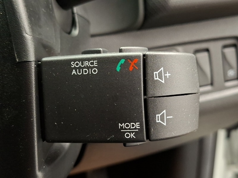 Used Renault Clio 2018 for sale - 77284443: Photo 17