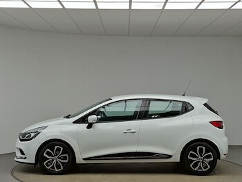 Used Renault Clio 2018 for sale - 77284443: Photo
