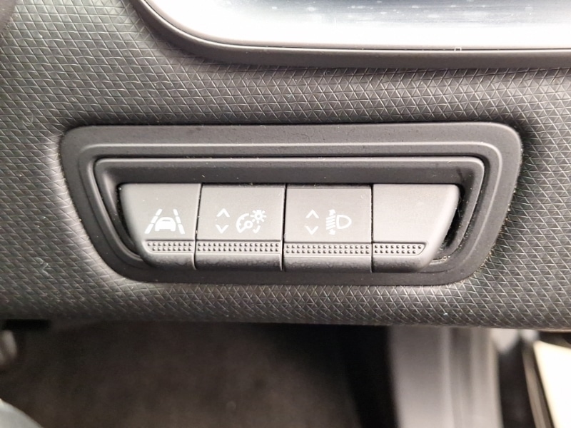 Used Renault Clio 2021 for sale - 76533205: Photo 19