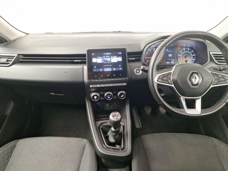 Used Renault Clio 2021 for sale - 76533205: Photo 2