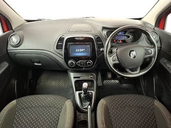 Used Renault Captur 2018 for sale - 78941232: Photo