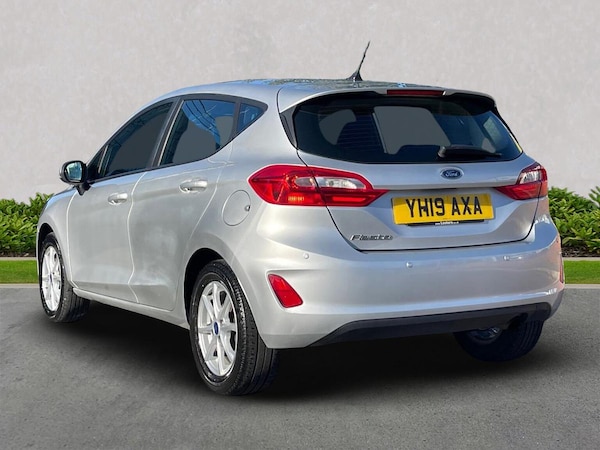 Used Ford Fiesta 2019 for sale - 76107185: Photo 2