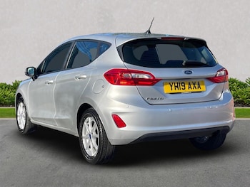 Used Ford Fiesta 2019 for sale - 76107185: Photo 2