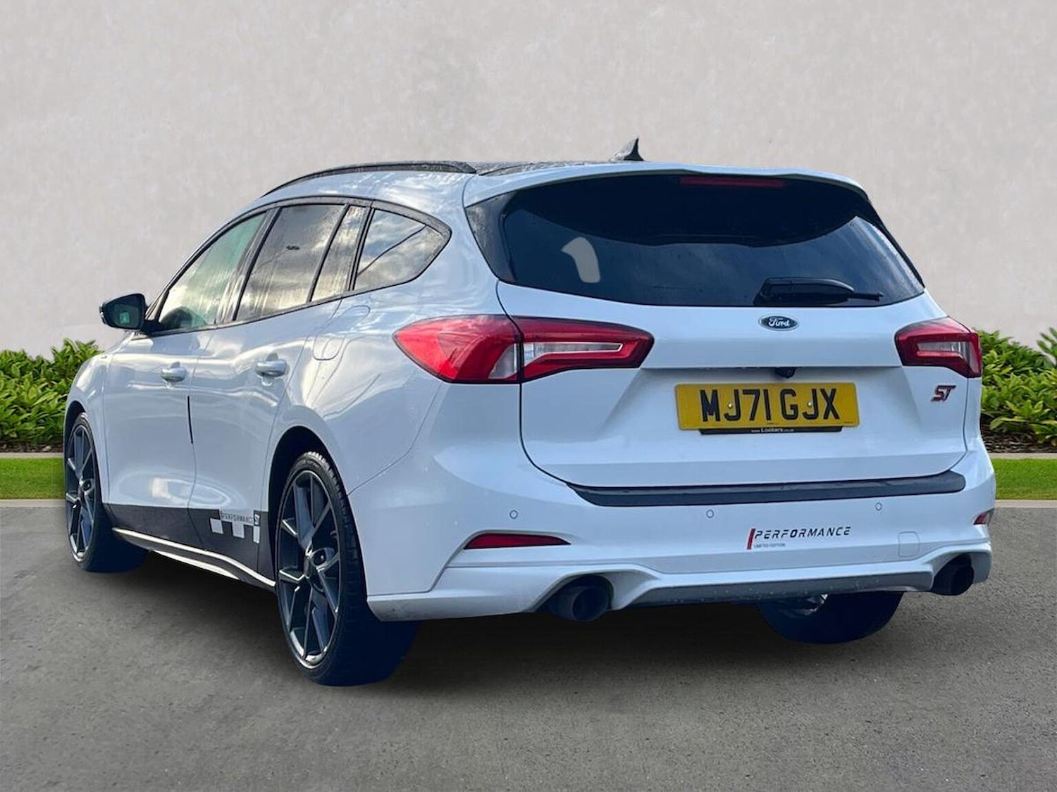 Used Ford Focus 2022 for sale - 76846032: Photo 2